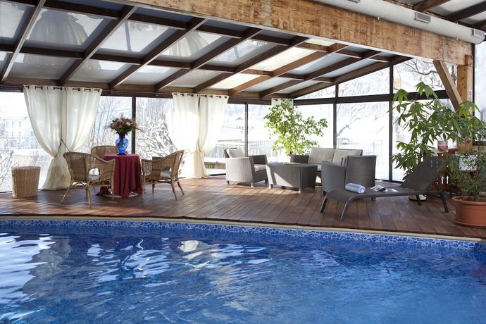 Imagen de la piscina del Hotel Le Christiania, Villard De Lans - Correncon en Vercors. Foto 19