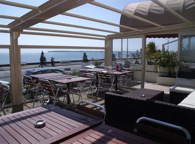 Imagen de los exteriores del Hotel Le Christina. Foto 12