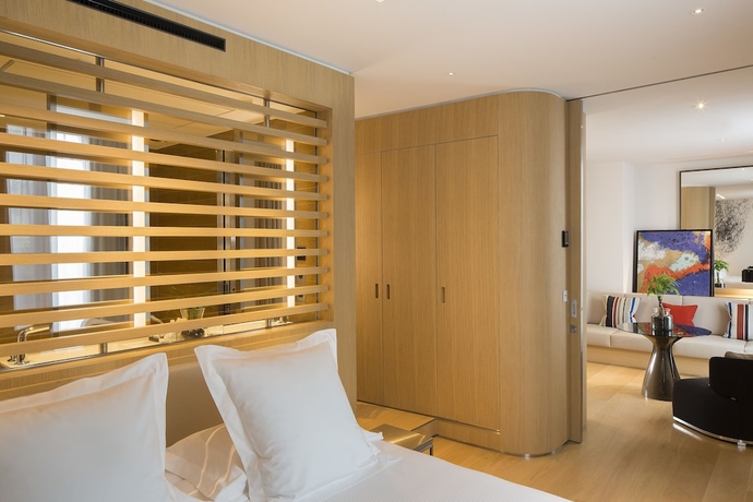 Imagen de la habitación del Hotel Le Cinq Codet. Foto 3