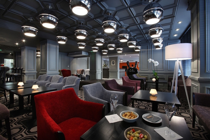 Imagen del bar/restaurante del Hotel Le Cinq Hyper Centre Ville. Foto 5