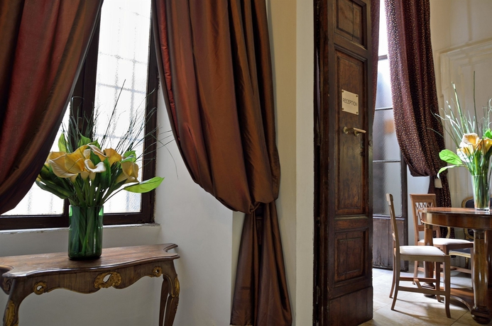 Imagen de los interiores del Hotel Le Clarisse Al Pantheon. Foto 14