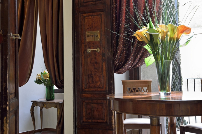 Imagen de los interiores del Hotel Le Clarisse Al Pantheon. Foto 15