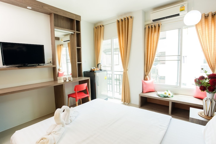 Imagen de la habitación del Hotel Le Clarita. Foto 15