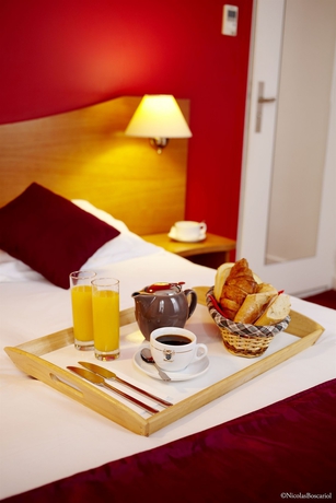 Imagen de la habitación del Hotel Le Clocher De Rodez. Foto 13