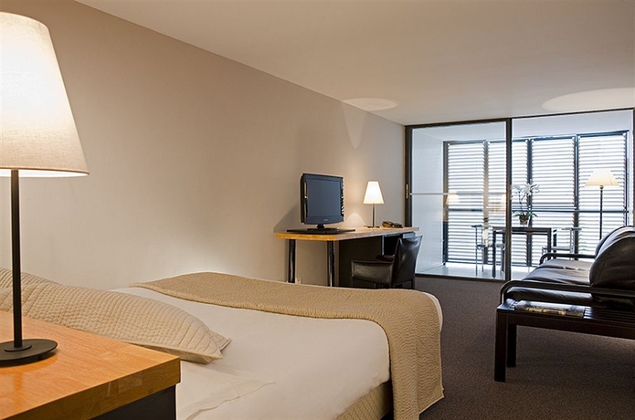 Imagen de la habitación del Hotel Le Cloitre St Louis. Foto 5