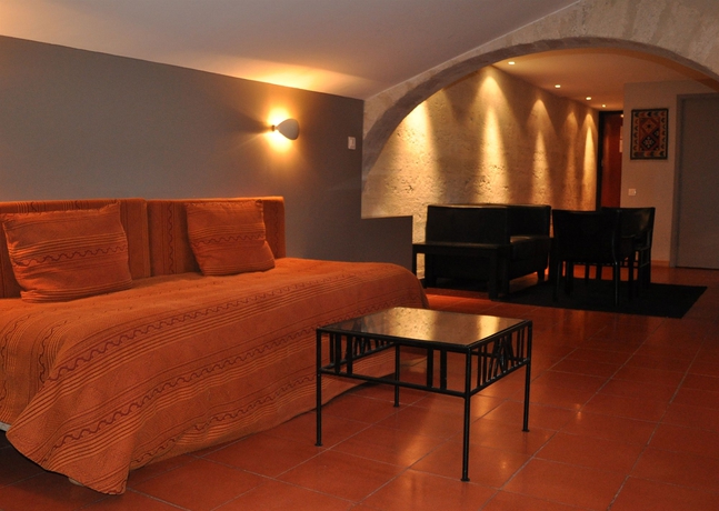 Imagen de la habitación del Hotel Le Cloitre St Louis. Foto 11