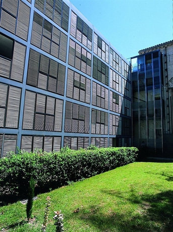 Imagen de la habitación del Hotel Le Cloitre St Louis. Foto 12