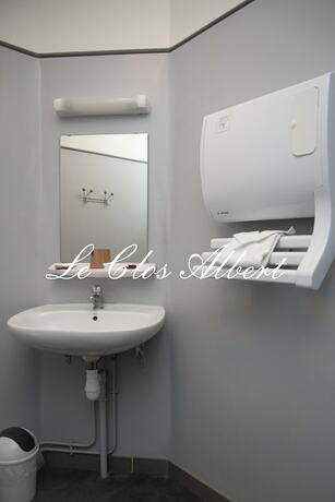 Imagen de la habitación del Hotel Le Clos Albert. Foto 14
