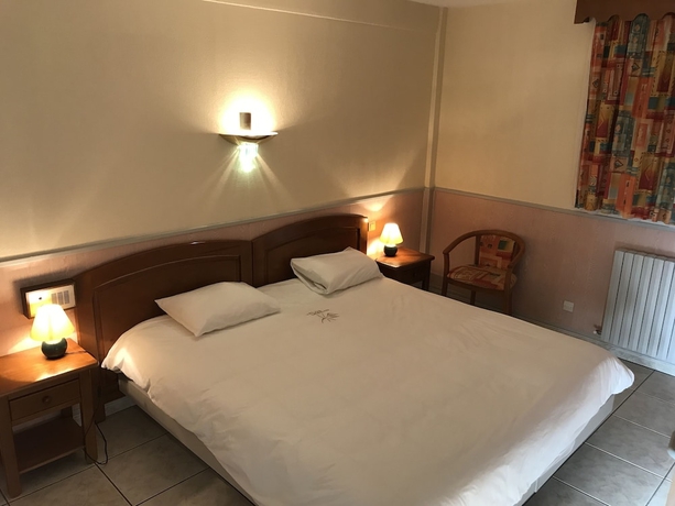 Imagen de la habitación del Hotel Le Clos Cerdan. Foto 6