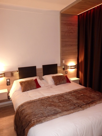 Imagen de la habitación del Hotel Le Clos Cerdan. Foto 8