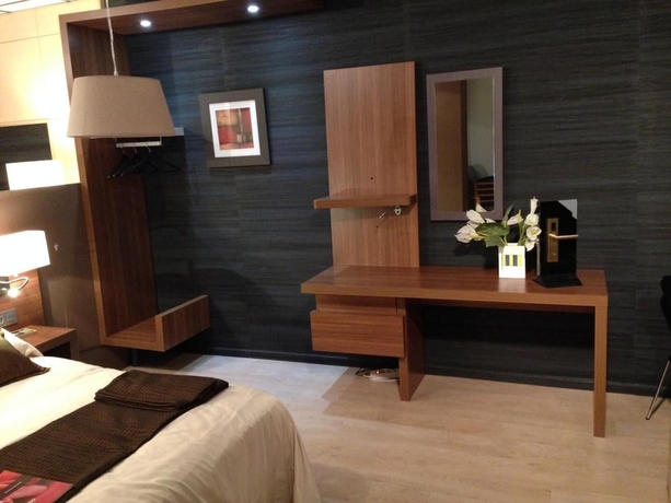 Imagen de la habitación del Hotel Le Clos Champel. Foto 13