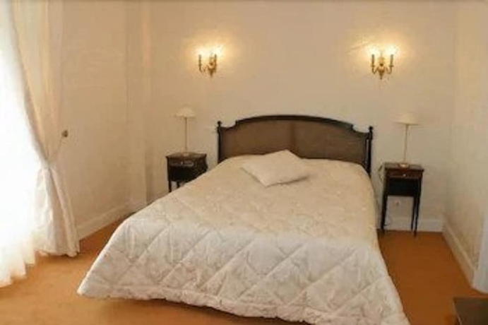 Imagen de la habitación del Hotel Le Clos De Bourgogne. Foto 5