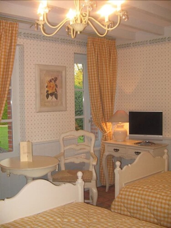 Imagen de la habitación del Hotel Le Clos De Bourgogne. Foto 12