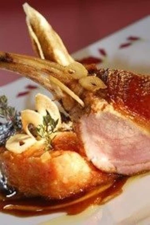 Imagen del bar/restaurante del Hotel Le Clos De Bourgogne. Foto 3