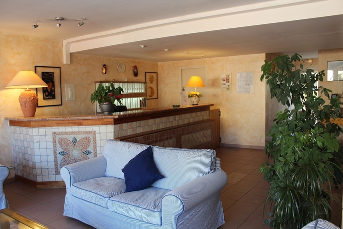 Imagen de los interiores del Hotel Le Clos Des Pins. Foto 11