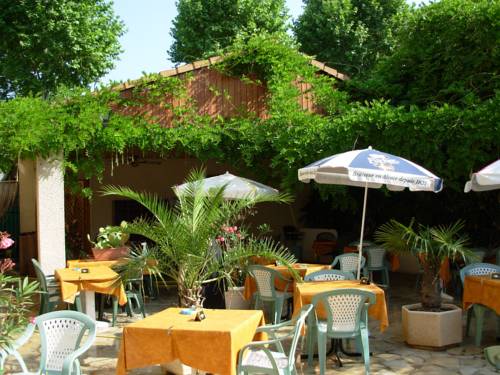 Imagen de la habitación del Hotel Le Clos Des Tanneurs. Foto 3