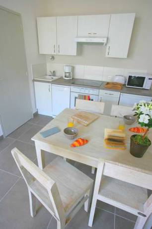 Imagen de la habitación del Hotel Le Clos Des Vieux Moulins. Foto 15