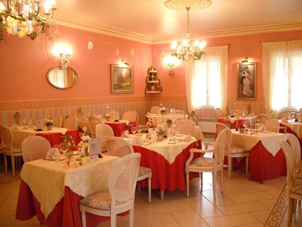 Imagen del bar/restaurante del Hotel Le Clos Du Montvinage. Foto 3