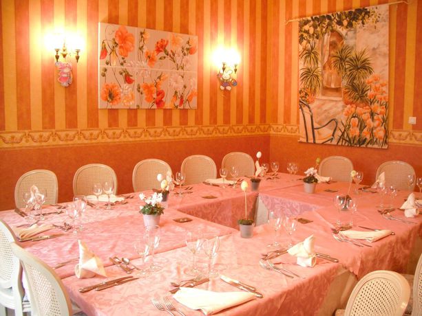 Imagen del bar/restaurante del Hotel Le Clos Du Montvinage. Foto 4