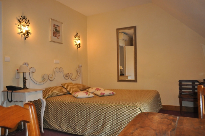 Imagen de la habitación del Hotel Le Clos. Foto 9