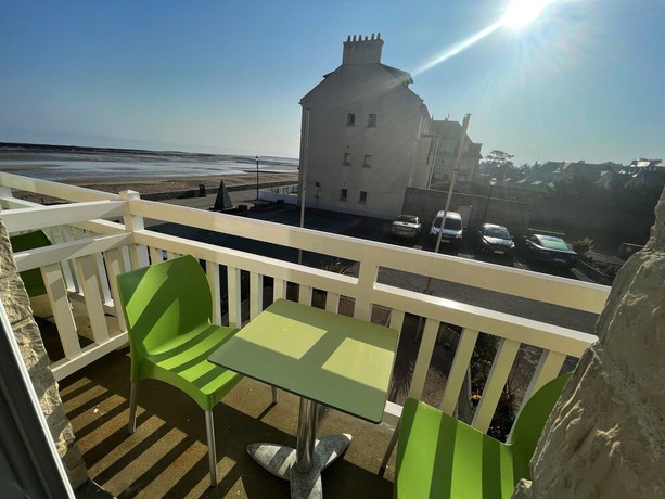 Imagen de la habitación del Hotel Le Clos Normand. Foto 4