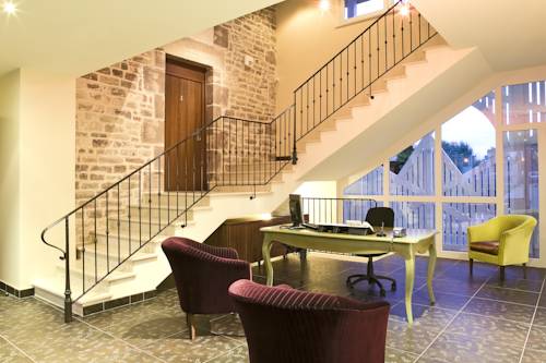 Imagen de la habitación del Hotel Le Clos Rebillotte, Luxeuil Les Bains. Foto 2