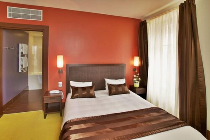 Imagen de la habitación del Hotel Le Clos Rebillotte, Luxeuil Les Bains. Foto 17