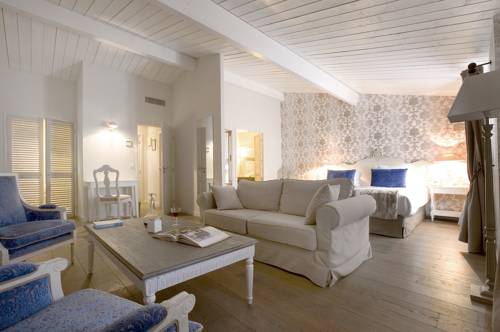 Imagen de la habitación del Hotel Le Clos Saint-martin and Spa. Foto 8