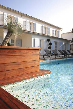 Imagen de la habitación del Hotel Le Clos Saint-martin and Spa. Foto 12