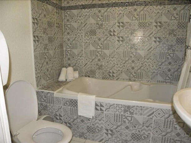 Imagen de la habitación del Hotel Le Clos de Sangonis. Foto 9