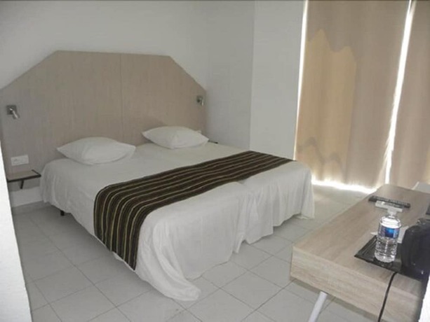 Imagen de la habitación del Hotel Le Clos de Sangonis. Foto 14