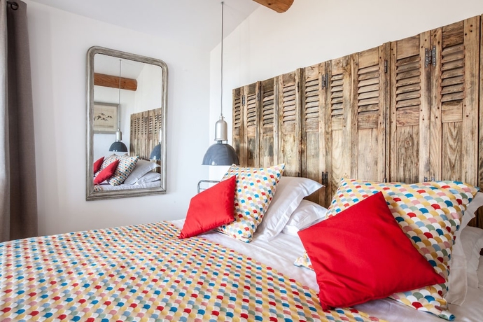 Imagen de la habitación del Hotel Le Clos du Buis. Foto 4
