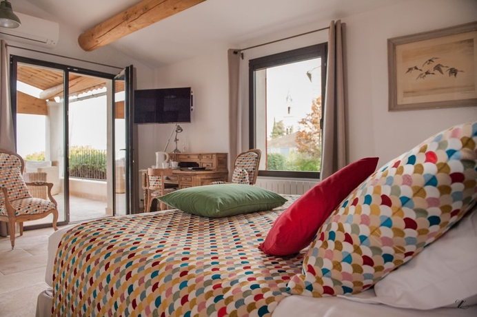 Imagen de la habitación del Hotel Le Clos du Buis. Foto 5