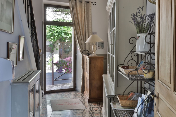 Imagen de los interiores del Hotel Le Clos du Buis. Foto 16