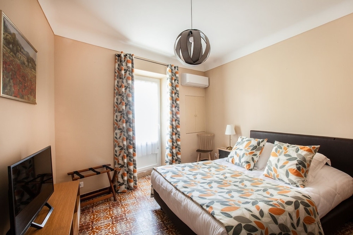 Imagen de la habitación del Hotel Le Clos du Buis. Foto 13