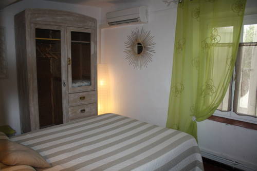 Imagen de la habitación del Hotel Le Clos du Dramont. Foto 13