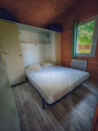 Imagen de la habitación del Hotel Le Clos du Moulin. Foto 6