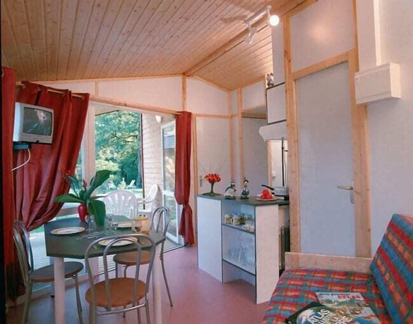 Imagen de la habitación del Hotel Le Clos du Moulin. Foto 12