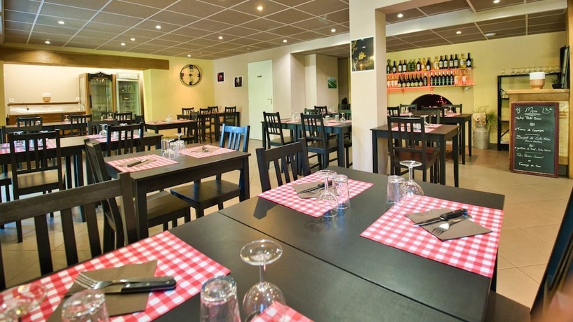 Imagen del bar/restaurante del Hotel Le Clos du Moulin. Foto 2