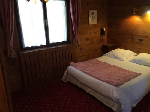 Imagen de la habitación del Hotel Le Coin Savoyard. Foto 4