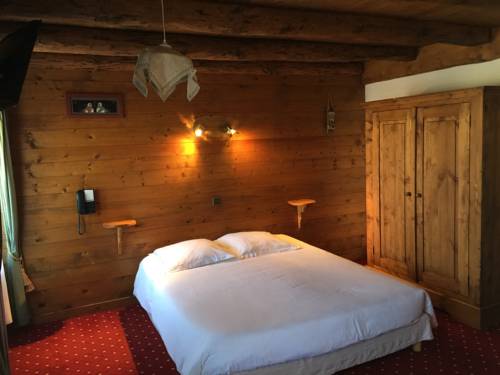 Imagen de la habitación del Hotel Le Coin Savoyard. Foto 6