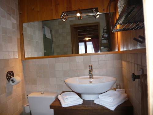 Imagen de la habitación del Hotel Le Coin Savoyard. Foto 12
