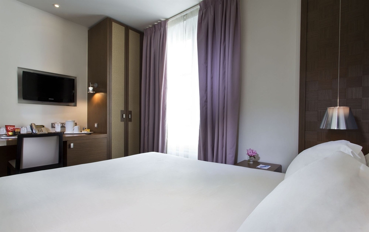 Imagen de la habitación del Hotel Le Colisee. Foto 10