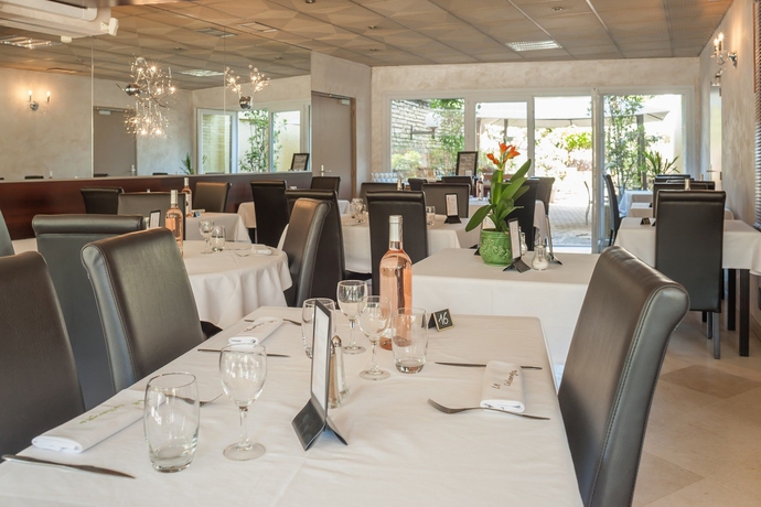 Imagen del bar/restaurante del Hotel Le Collonges. Foto 3