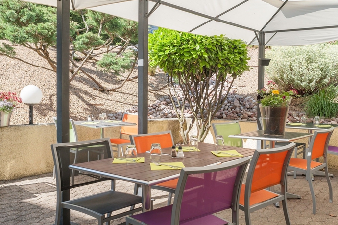 Imagen del bar/restaurante del Hotel Le Collonges. Foto 4