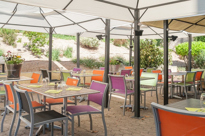 Imagen del bar/restaurante del Hotel Le Collonges. Foto 5