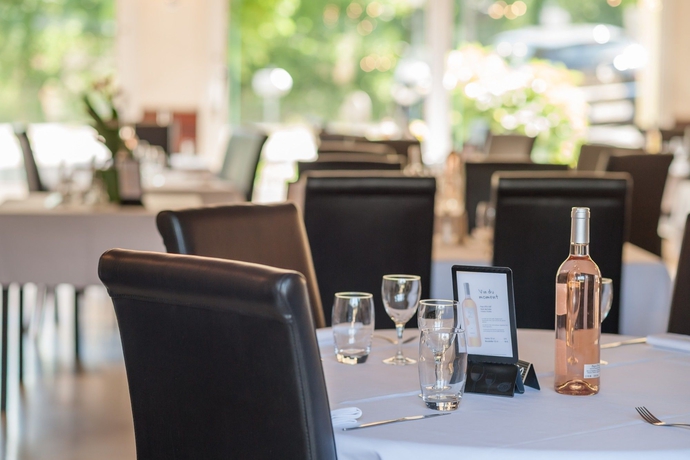 Imagen del bar/restaurante del Hotel Le Collonges. Foto 8