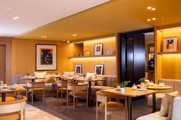 Imagen del bar/restaurante del Hotel Le Colombier, Colmar. Foto 2