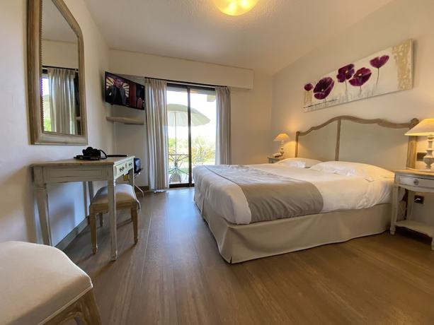 Imagen de la habitación del Hotel Le Colombier, Moustiers Sainte Marie. Foto 12