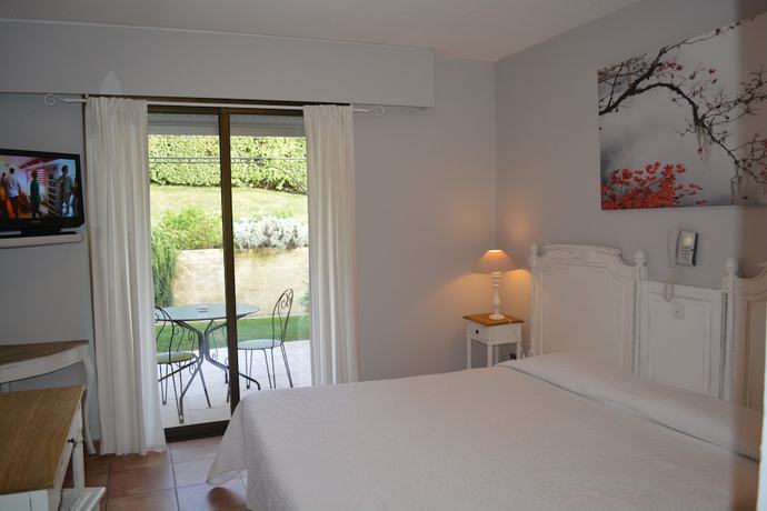 Imagen de la habitación del Hotel Le Colombier, Moustiers Sainte Marie. Foto 14